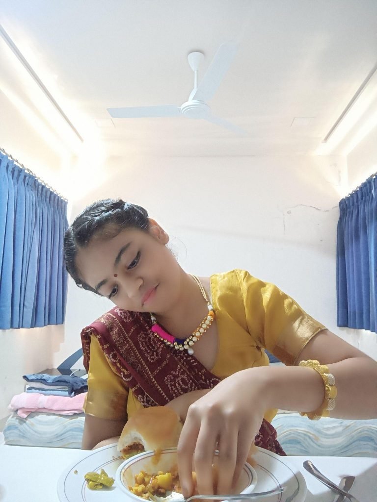 Best dressed Kavya Ranka finishing her Misal pav