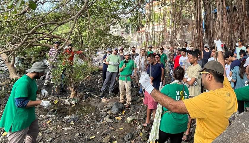mangrove clean-up (10)